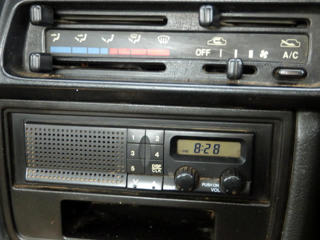 1994 Suzuki Carry Truck DD51T (UW-69cf5944732e0)[11]