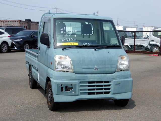 2000 Mitsubishi Minicab Truck U61T