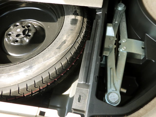 2010 Nissan Murano TZ51 (UW-69ce354671793)[21]