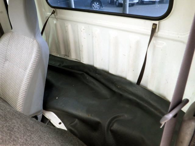 2000 Daihatsu Hijet Truck S200P (UW-69e19f46d9b56)[17]