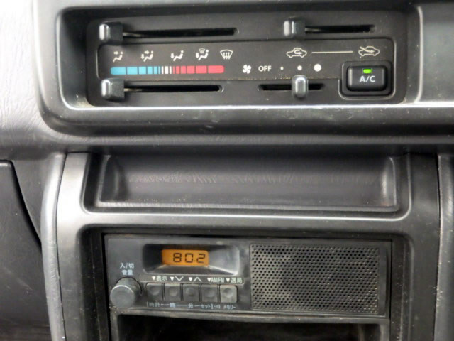 2000 Daihatsu Hijet Truck S200P (UW-69e19f46d9b56)[11]