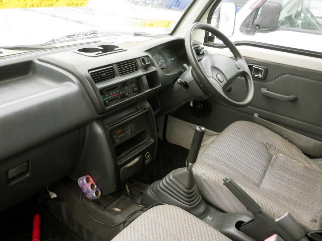 2000 Daihatsu Hijet Truck S200P (UW-69e19f46d9b56)[9]