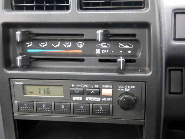 1994 Mitsubishi Minicab Truck U41T (UW-69d4bfa9571af)[12]