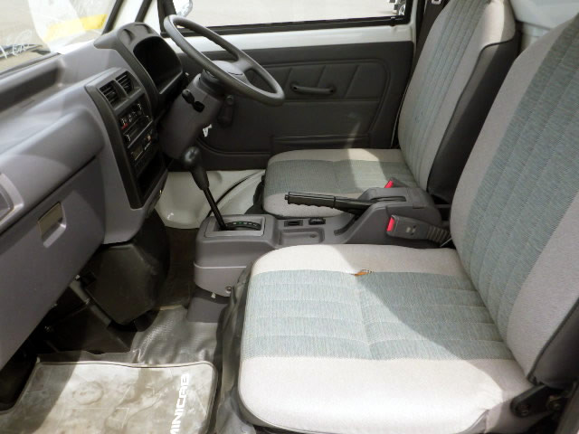 1994 Mitsubishi Minicab Truck U41T (UW-69d4bfa9571af)[5]