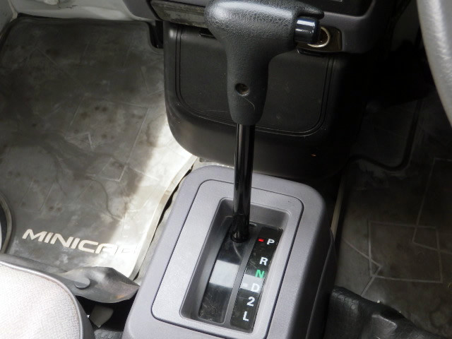 1994 Mitsubishi Minicab Truck U41T (UW-69d4bfa9571af)[14]