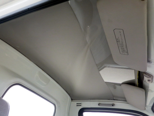 1994 Mitsubishi Minicab Truck U41T (UW-69d4bfa9571af)[18]