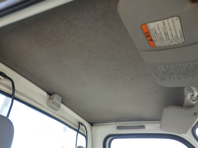 2000 Subaru Sambar TT2 (UW-69d87ae619a5e)[16]