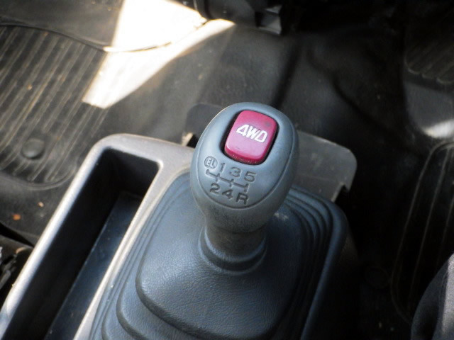 2000 Subaru Sambar TT2 (UW-69d87ae619a5e)[13]