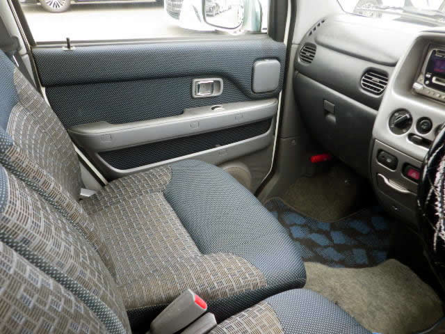 2001 Daihatsu Atrai S230G (UW-69d4ce88b7fd7)[8]