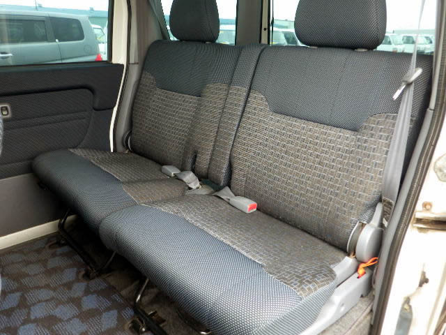 2001 Daihatsu Atrai S230G (UW-69d4ce88b7fd7)[5]