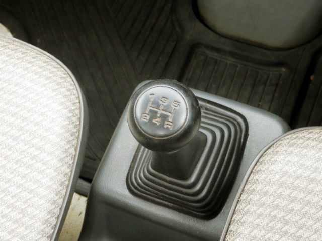 1994 Honda Acty Truck HA3 (UW-69e722694a029)[13]