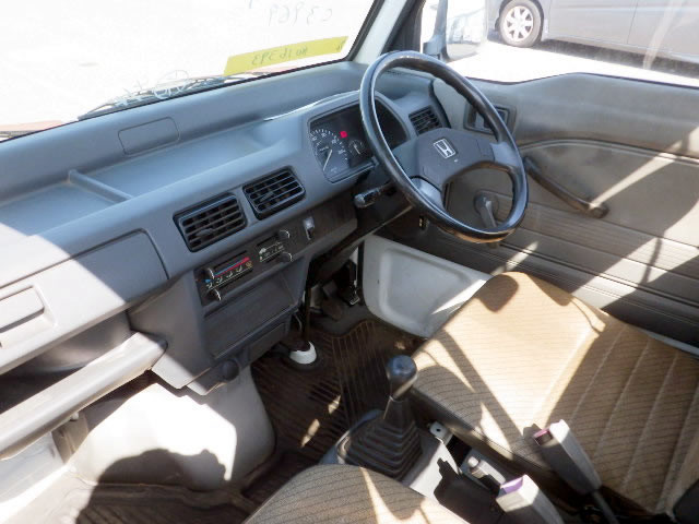 1992 Honda Acty Truck HA3 (UW-69d8affac51a3)[9]