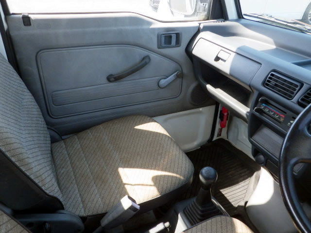 1992 Honda Acty Truck HA3 (UW-69d8affac51a3)[8]