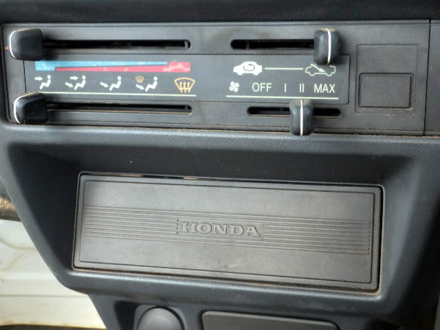 1992 Honda Acty Truck HA3 (UW-69d8affac51a3)[11]