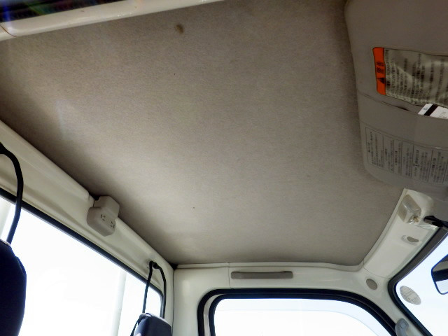 2001 Subaru Sambar TT1 (UW-69ddfd734daeb)[17]