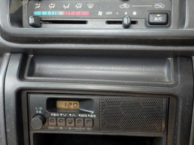 1999 Daihatsu Hijet Truck S210P (UW-69de057e6c366)[11]