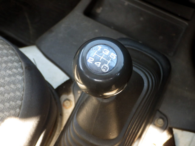 1999 Daihatsu Hijet Truck S210P (UW-69de057e6c366)[14]