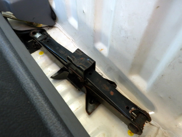 1998 Subaru Sambar KS3 (UW-69d8b84d93dc5)[18]