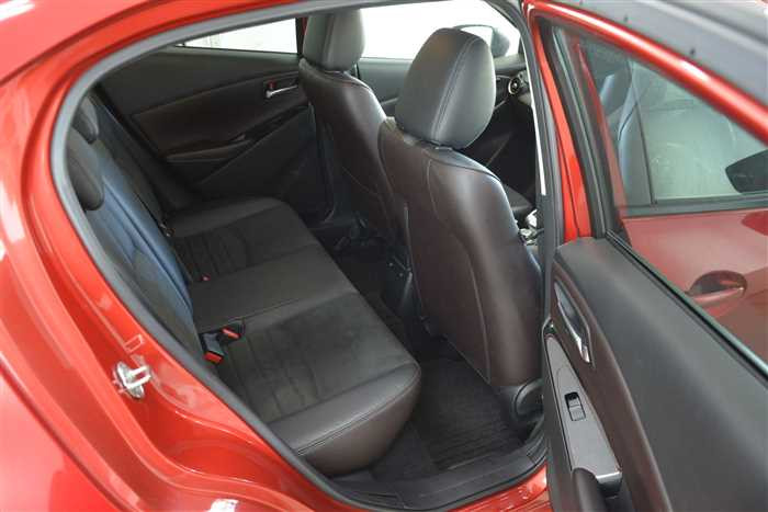 2018 Mazda Demio 6BA-DJLFS (UW-69f5aa2f5189c)[7]