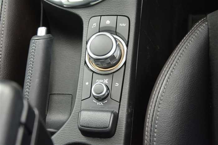 2018 Mazda Demio 6BA-DJLFS (UW-69f5aa2f5189c)[16]