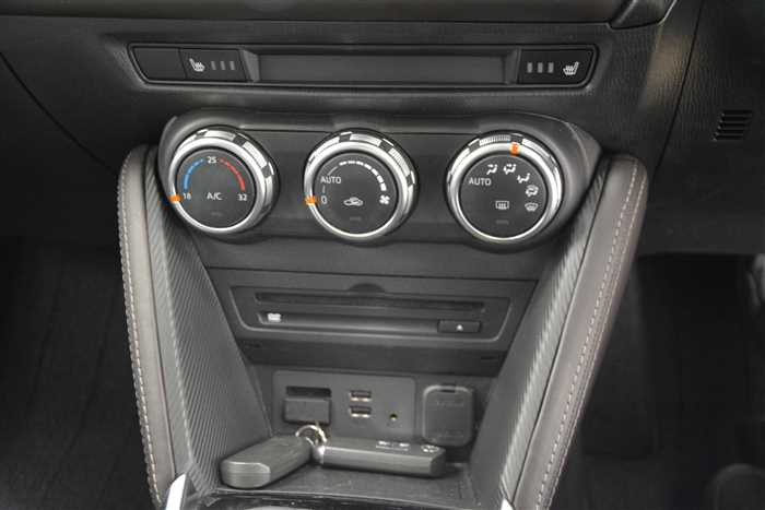 2018 Mazda Demio 6BA-DJLFS (UW-69f5aa2f5189c)[19]