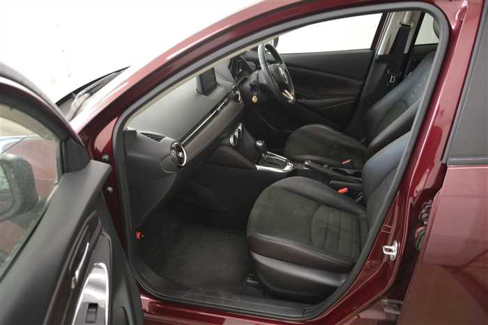 2016 Mazda Demio DBA-DJ3FS (UW-69d9fa00e0a68)[10]