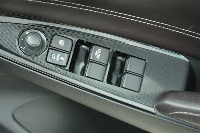 2016 Mazda Demio DBA-DJ3FS (UW-69d9fa00e0a68)[13]