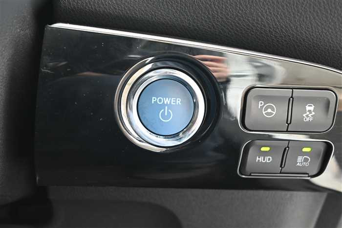 2020 Toyota Prius DAA-ZVW51 (UW-69d9fa01279e1)[14]