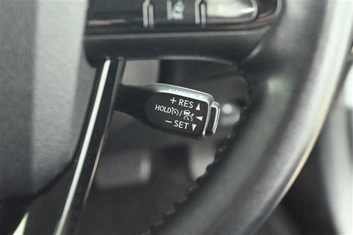 2020 Toyota Prius DAA-ZVW51 (UW-69d9fa01e81b5)[18]