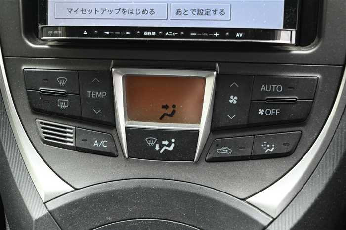 2012 Toyota Ractis DBA-NSP120 (UW-69d9fa021a7ef)[18]