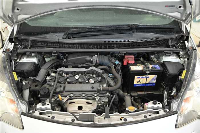 2012 Toyota Ractis DBA-NSP120 (UW-69d9fa021a7ef)[24]