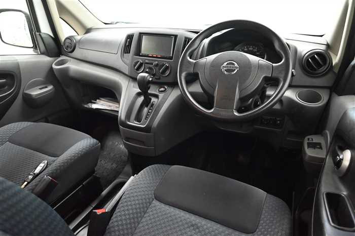 2019 Nissan NV200 Vanette DBF-VM20 (UW-69d9fa026d0c9)[7]