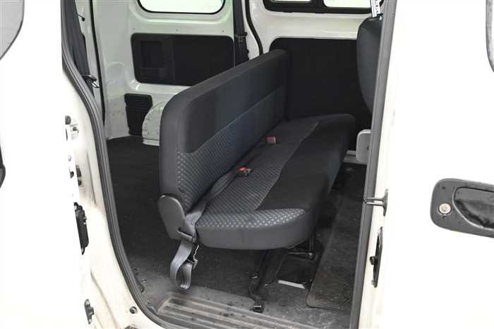 2019 Nissan NV200 Vanette DBF-VM20 (UW-69d9fa026d0c9)[8]