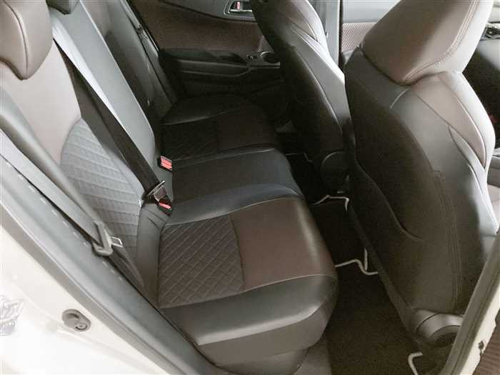 2017 Toyota C-HR DAA-ZYX10 (UW-69d9fa05ad377)[10]