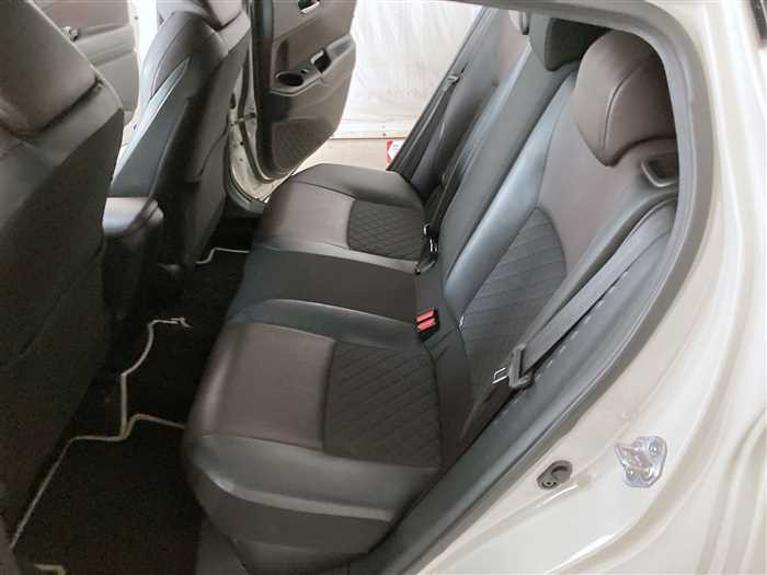 2017 Toyota C-HR DAA-ZYX10 (UW-69d9fa05ad377)[13]