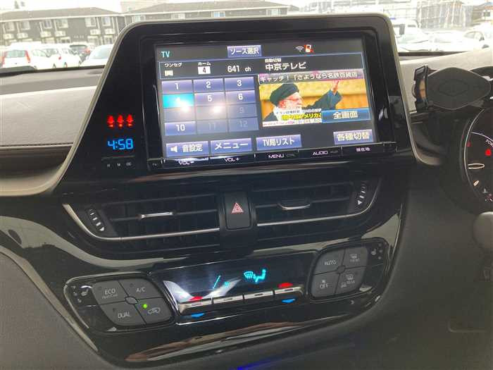 2017 Toyota C-HR DAA-ZYX10 (UW-69d9fa05ad377)[20]