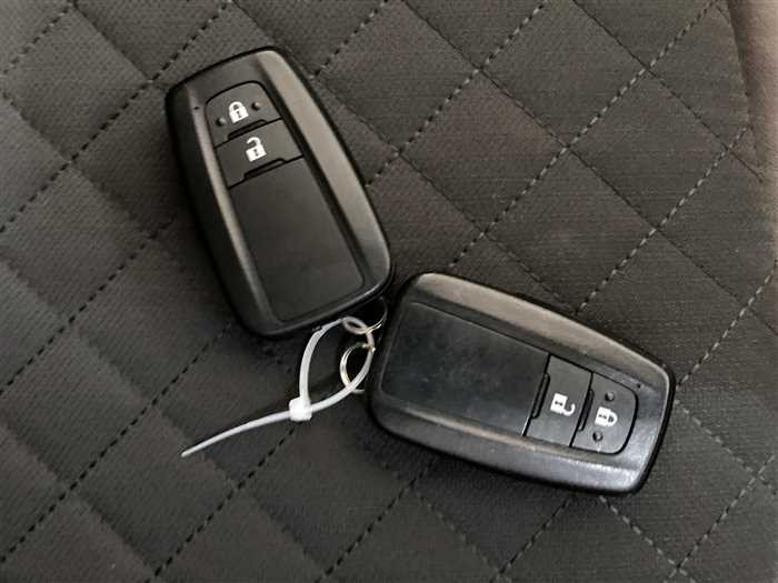 2017 Toyota C-HR DAA-ZYX10 (UW-69d9fa05ad377)[21]