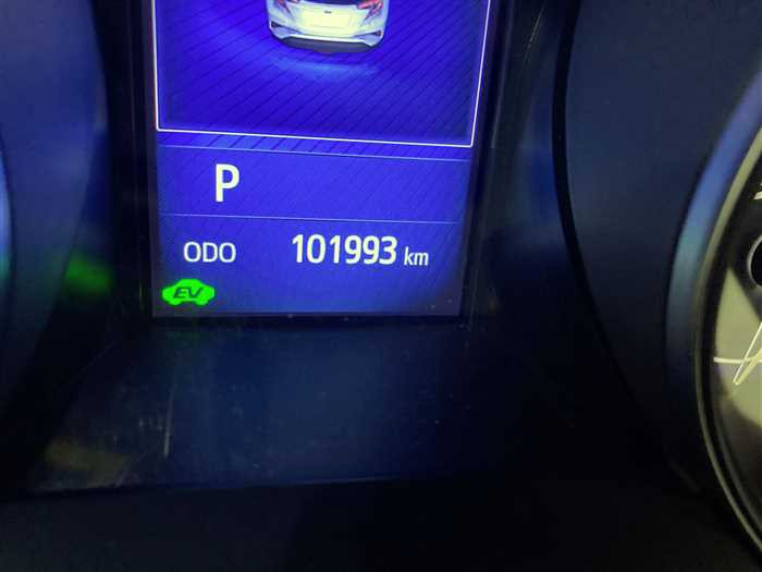 2017 Toyota C-HR DAA-ZYX10 (UW-69d9fa05ad377)[23]