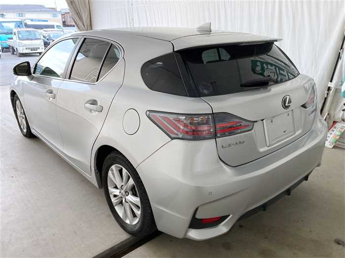 2015 Lexus CT DAA-ZWA10 (UW-69d9fa0656b3d)[3]