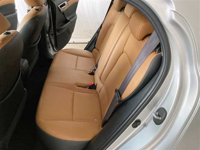 2015 Lexus CT DAA-ZWA10 (UW-69d9fa0656b3d)[14]