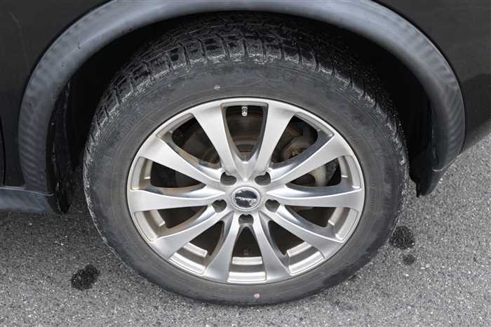 2011 Nissan JUKE CBA-NF15 (UW-69d9fa074a507)[7]