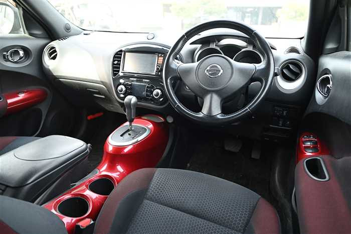 2011 Nissan JUKE CBA-NF15 (UW-69d9fa074a507)[10]