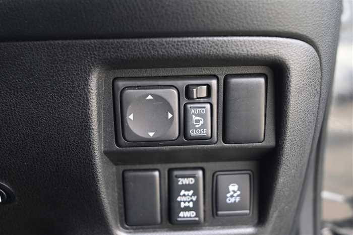 2011 Nissan JUKE CBA-NF15 (UW-69d9fa074a507)[17]