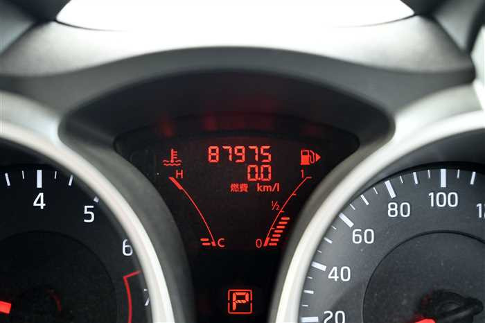 2011 Nissan JUKE CBA-NF15 (UW-69d9fa074a507)[25]