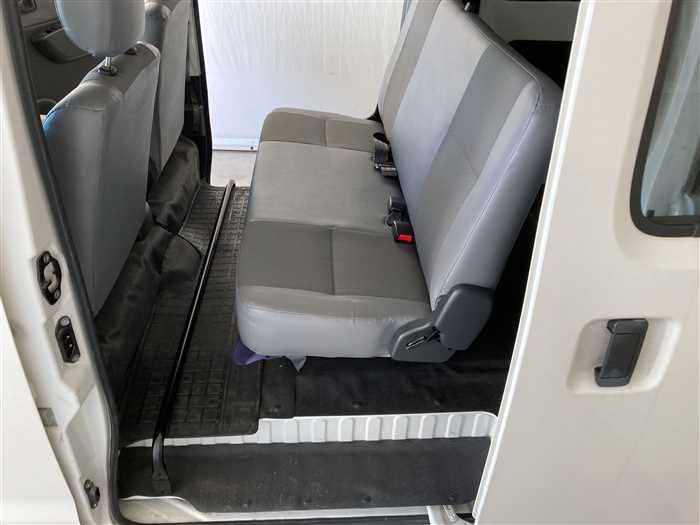 2014 Toyota Townace Van DBF-S402M (UW-69d9fa0793980)[12]