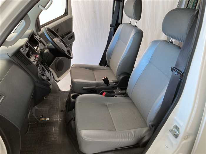 2014 Toyota Townace Van DBF-S402M (UW-69d9fa0793980)[13]