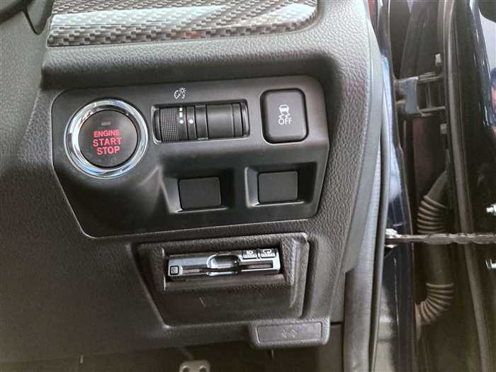 2015 Subaru Forester DBA-SJG (UW-69d9fa07af768)[17]