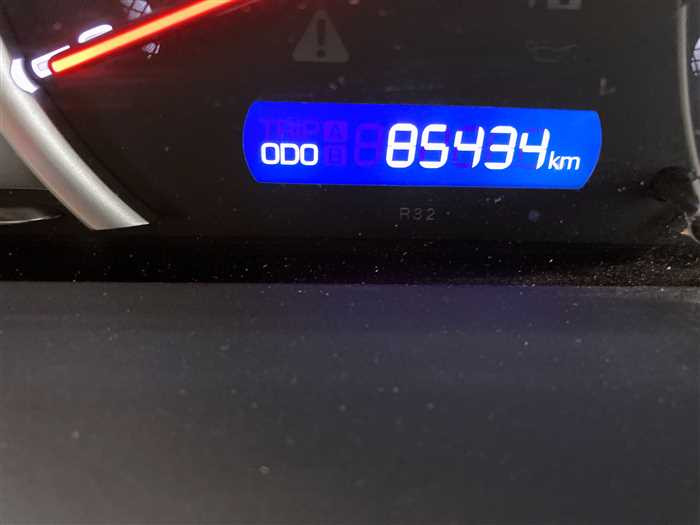 2017 Toyota Noah DBA-ZRR80W (UW-69d9fa0822b2a)[27]