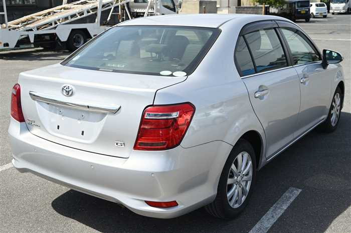 2018 Toyota Corolla Axio DBA-NRE161 (UW-69d9fa091903e)[1]