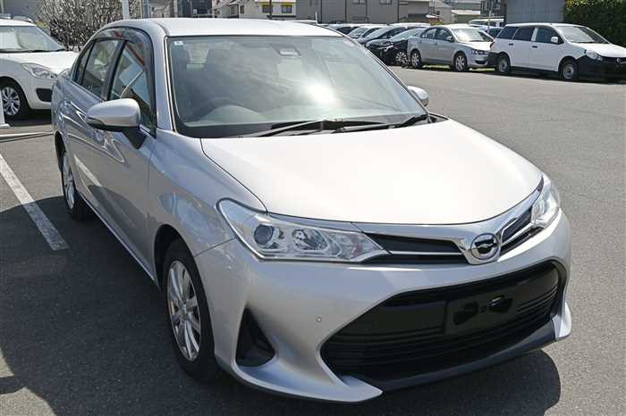 2018 Toyota Corolla Axio DBA-NRE161 (UW-69d9fa091903e)[2]